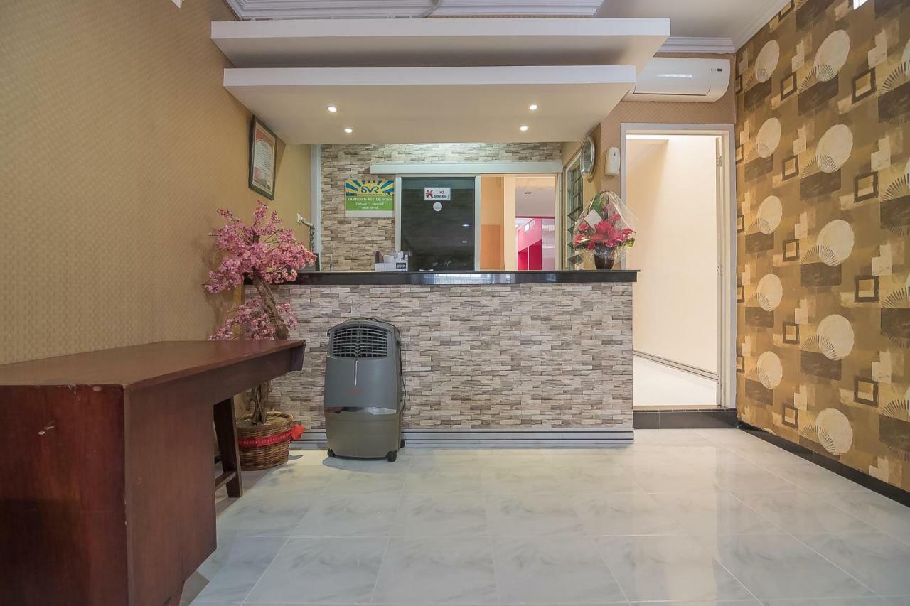 Reddoorz Near Mt Haryono Semarang Hotel Luaran gambar