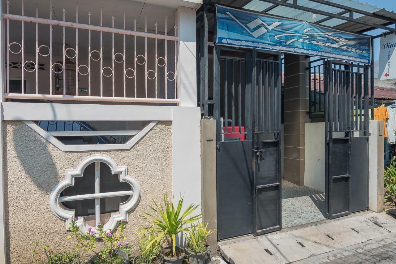 Reddoorz Near Mt Haryono Semarang Hotel Luaran gambar